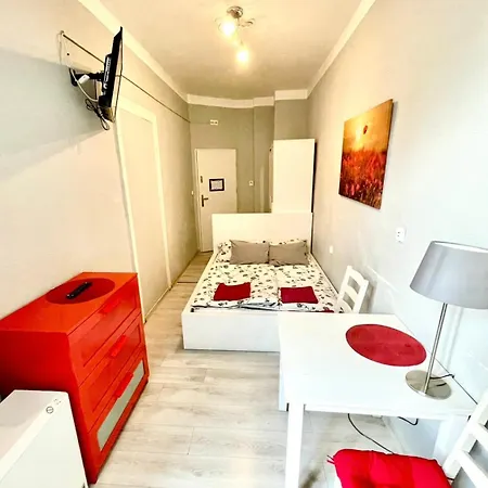 Colourful Rooms Wroclaw Apartment Wroclaw