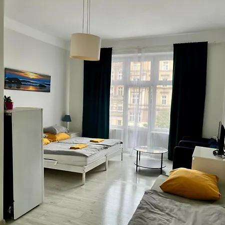 Colourful Rooms Wroclaw Apartment Wroclaw
